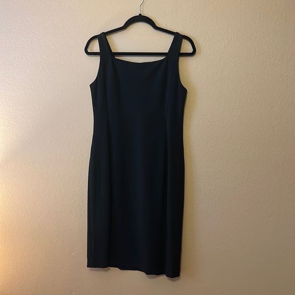 EILEEN FISHER - Picture 3 of 8